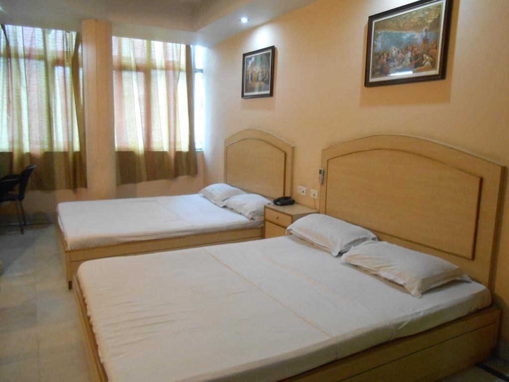 Kings Crown Salt Lake Колката Номер фото